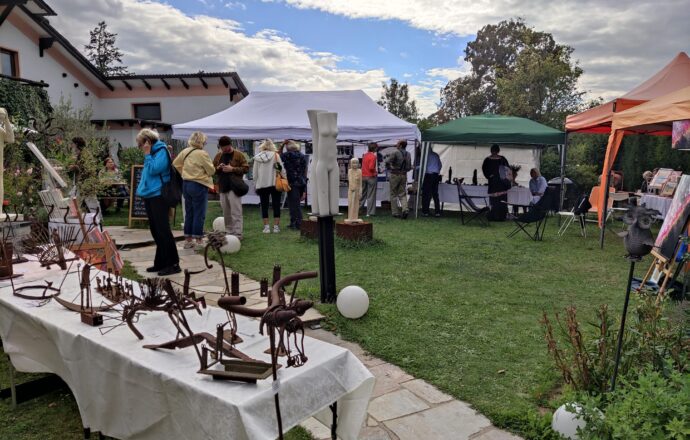 Der Kunstmarkt im Garten 2025, eine der wichtigsten Auftakt Veranstaltungen der Galerie Franka Löwe
