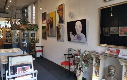 Einladung zur Finissage der Herbstausstellung Gesichter mit Geschichte(n) und Ausklang der Ausstellungssaison